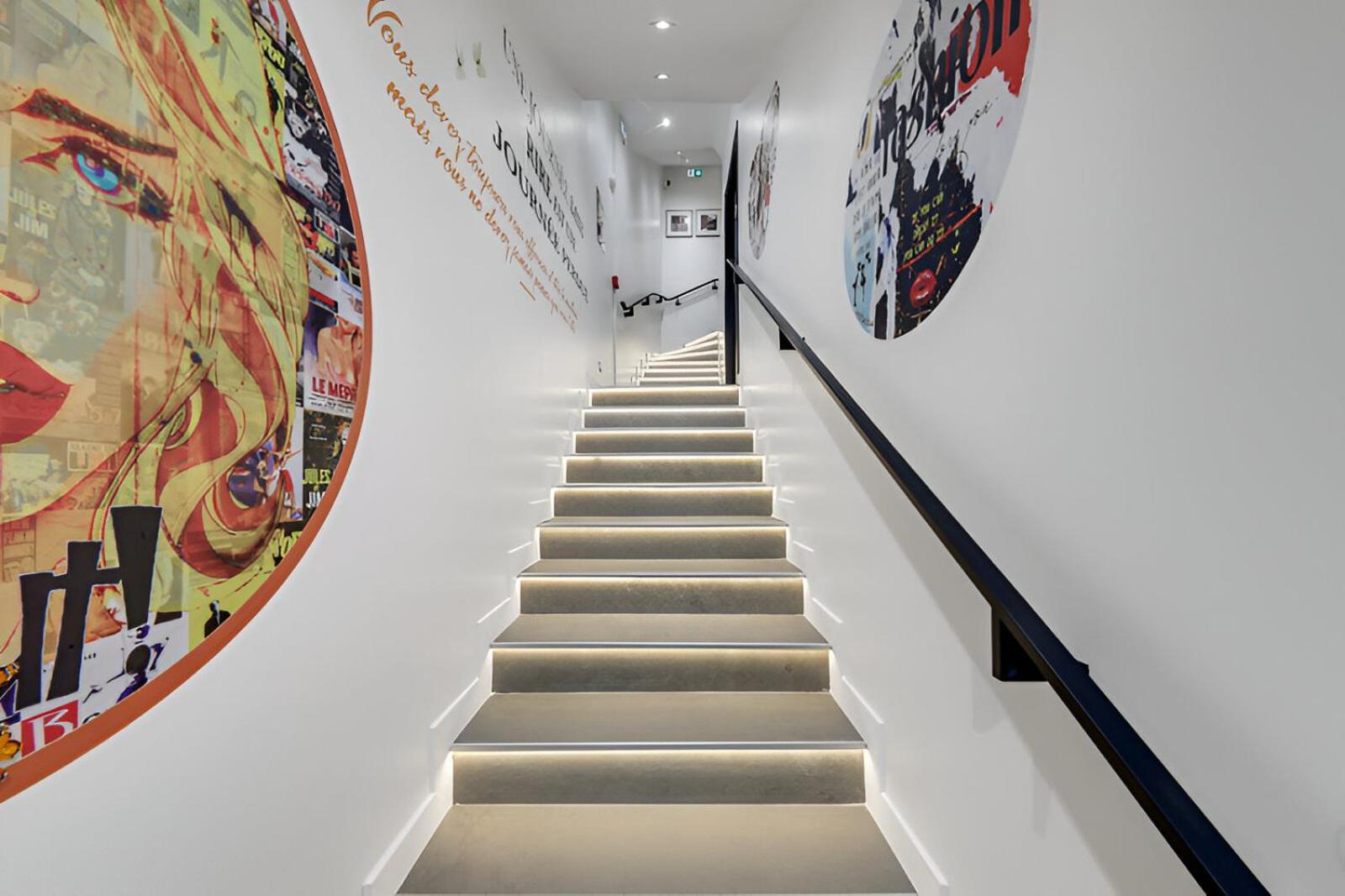 206 Hermes - Superb In * Paris