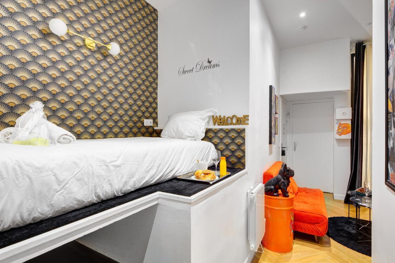 206 Hermes - Superb In